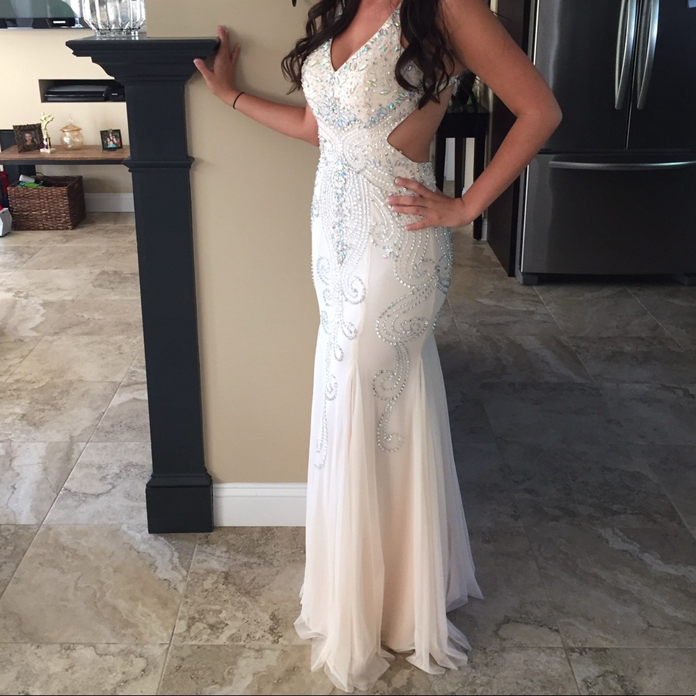 Prom dress size 4